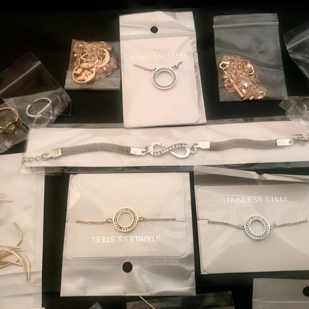 FASHION JEWELRY 20 peaces